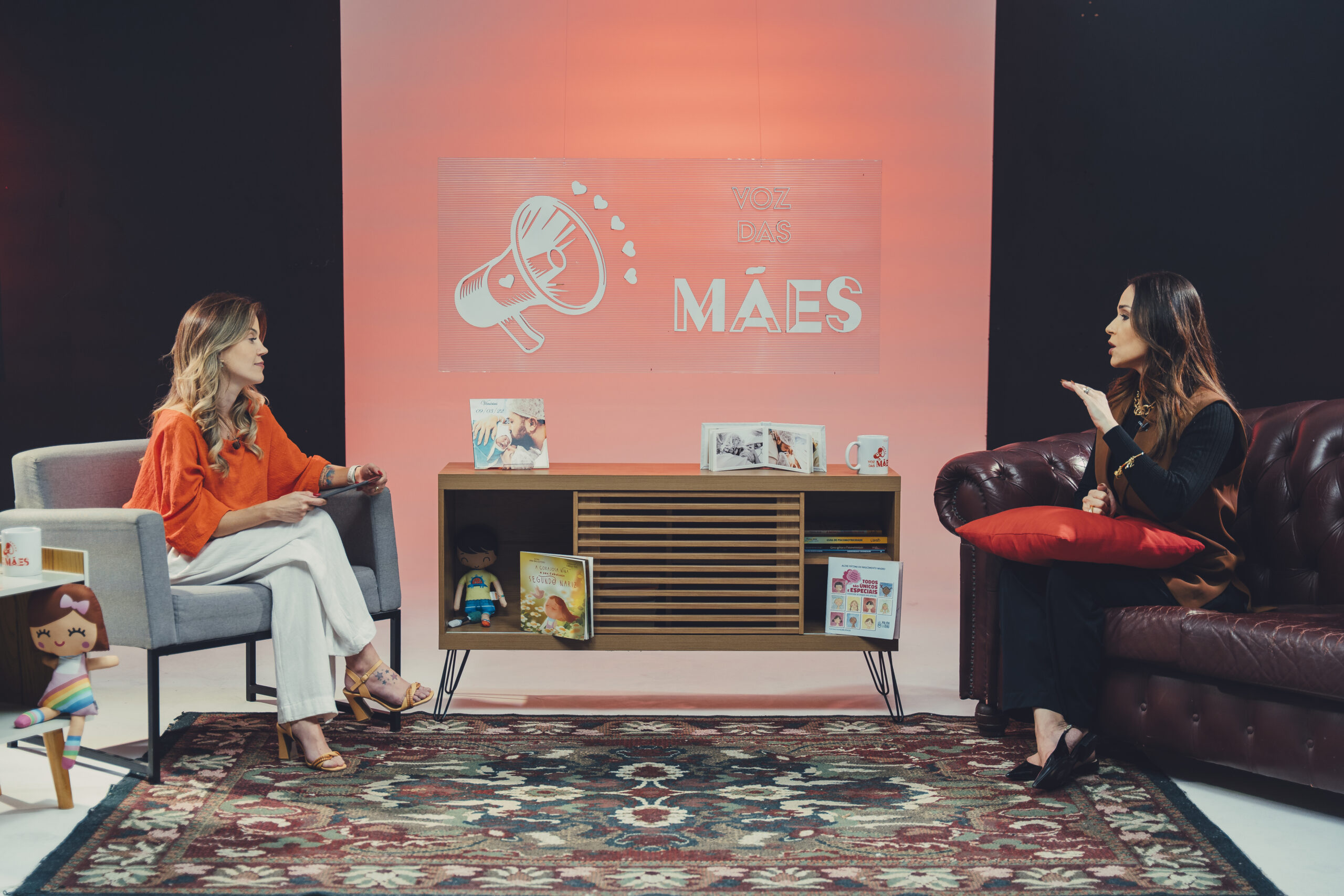 Encontro e conversa no estúdio Voz das Mães